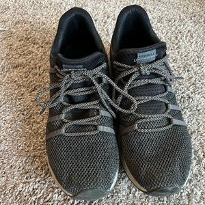 Women’s Merrell shoes Size 9W